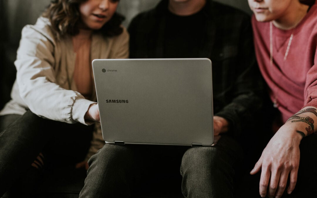 Met Immersive Reader in Dugga kunnen scholen gelijke kansen bieden om te leren met digitale toetsing. Zowel voor leren in de klas als online!